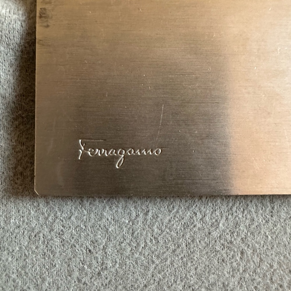 Ferragamo gray fabric purse - Picture 2 of 9